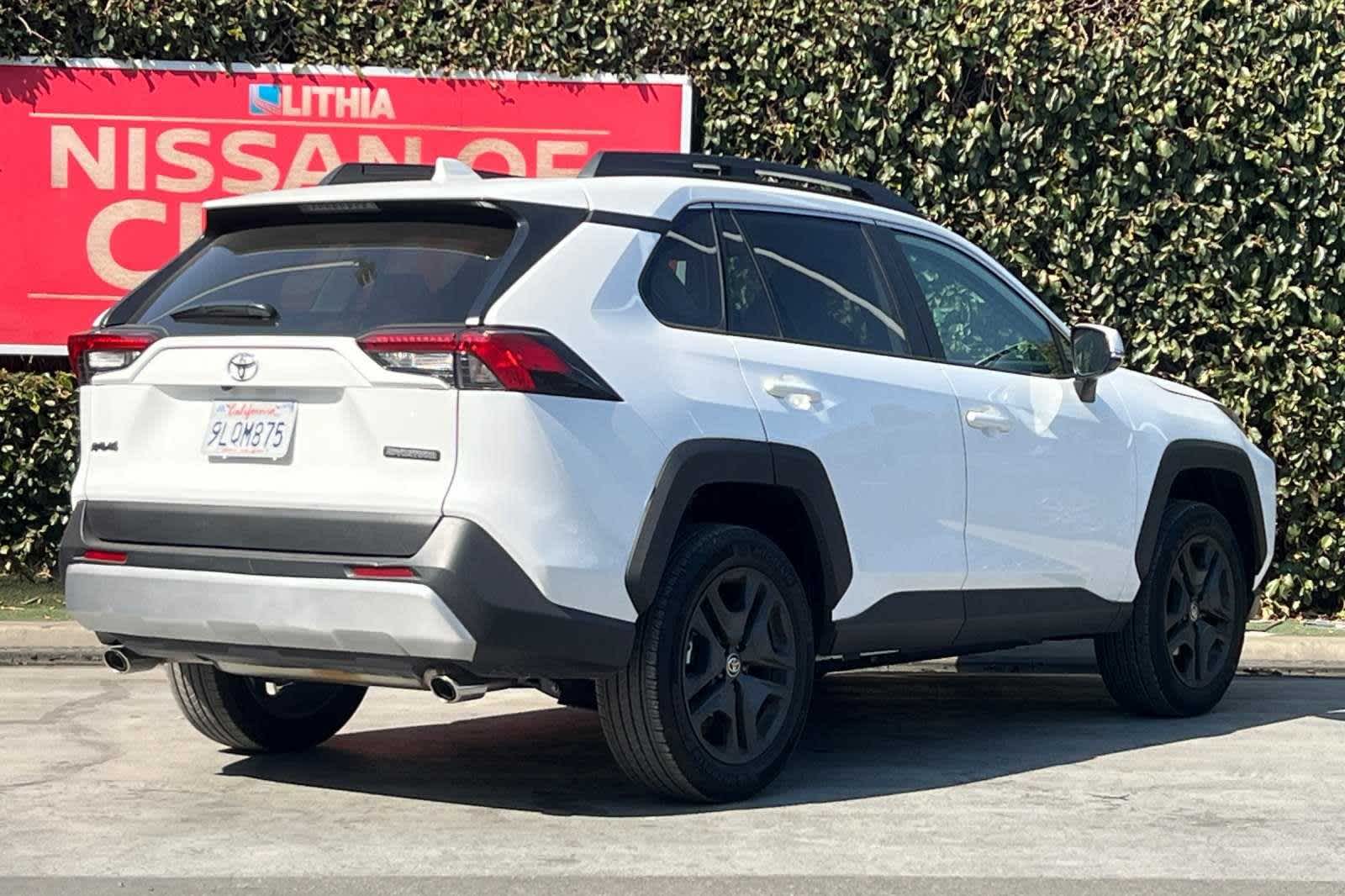 2024 Toyota RAV4 Adventure 3