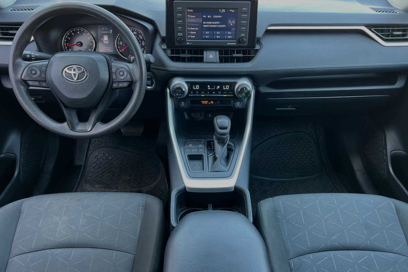 2022 Toyota RAV4 XLE 4