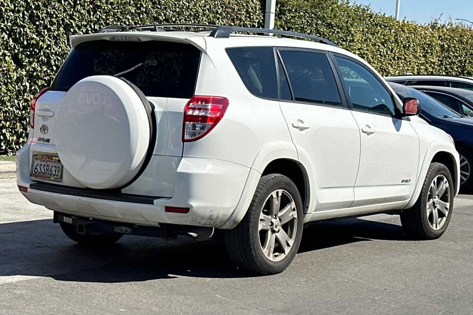 2011 Toyota RAV4 Sport 3