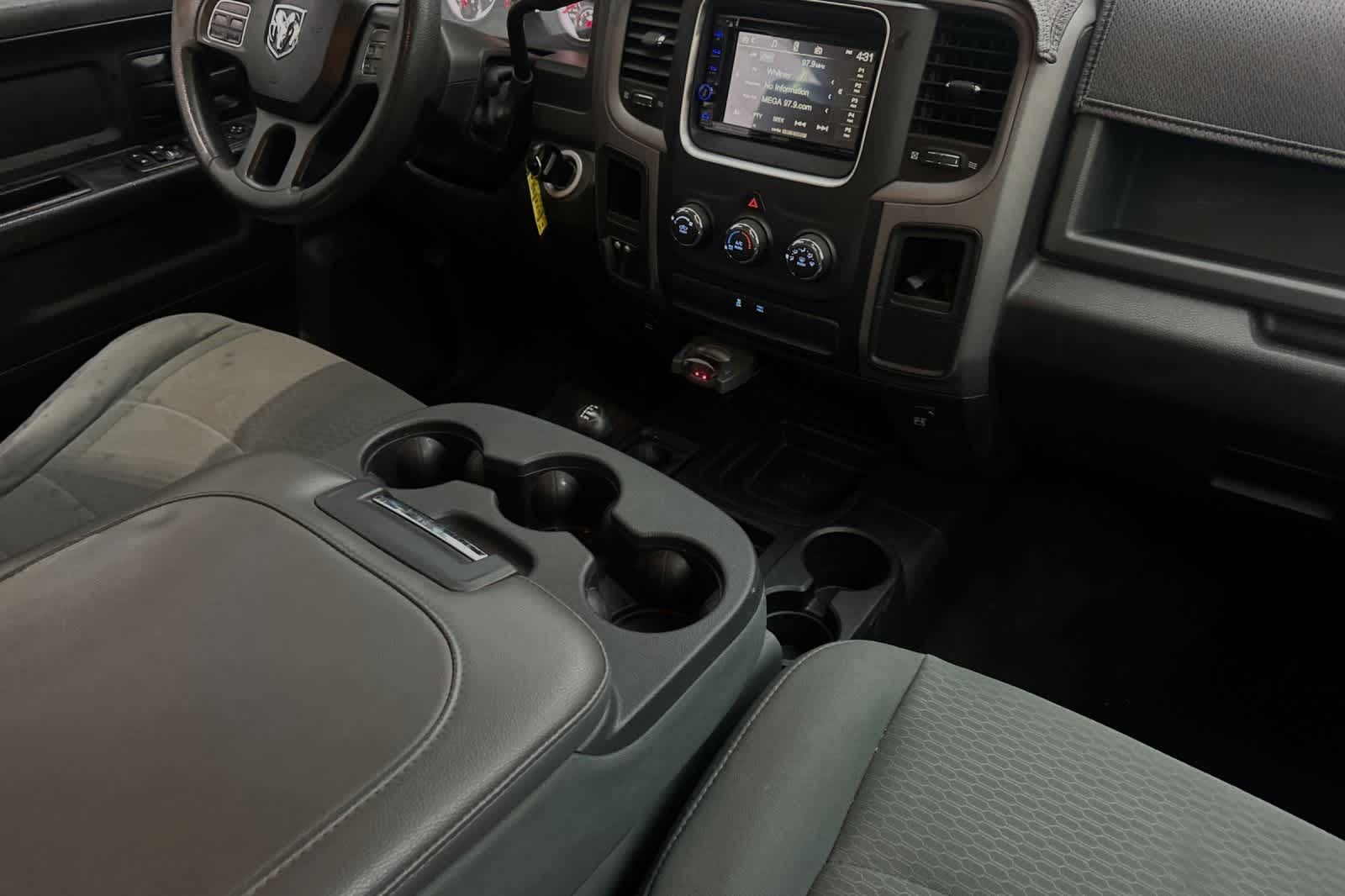 2014 Ram 2500 ST 4WD Crew Cab 149 18