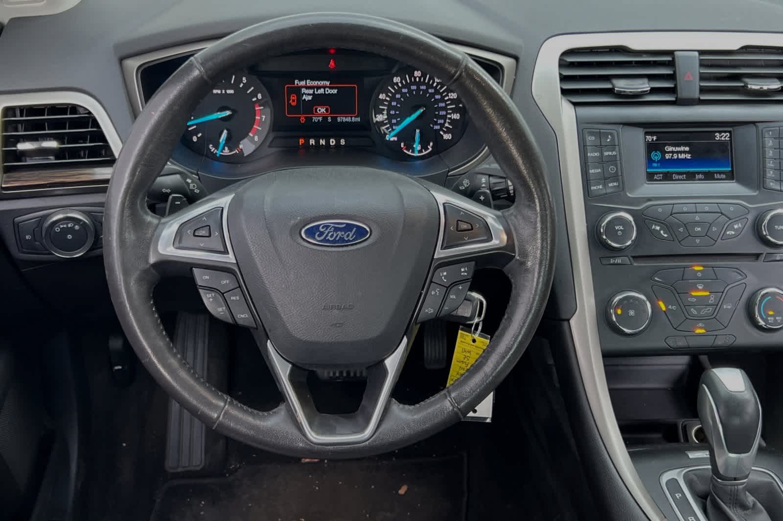 2014 Ford Fusion SE 17