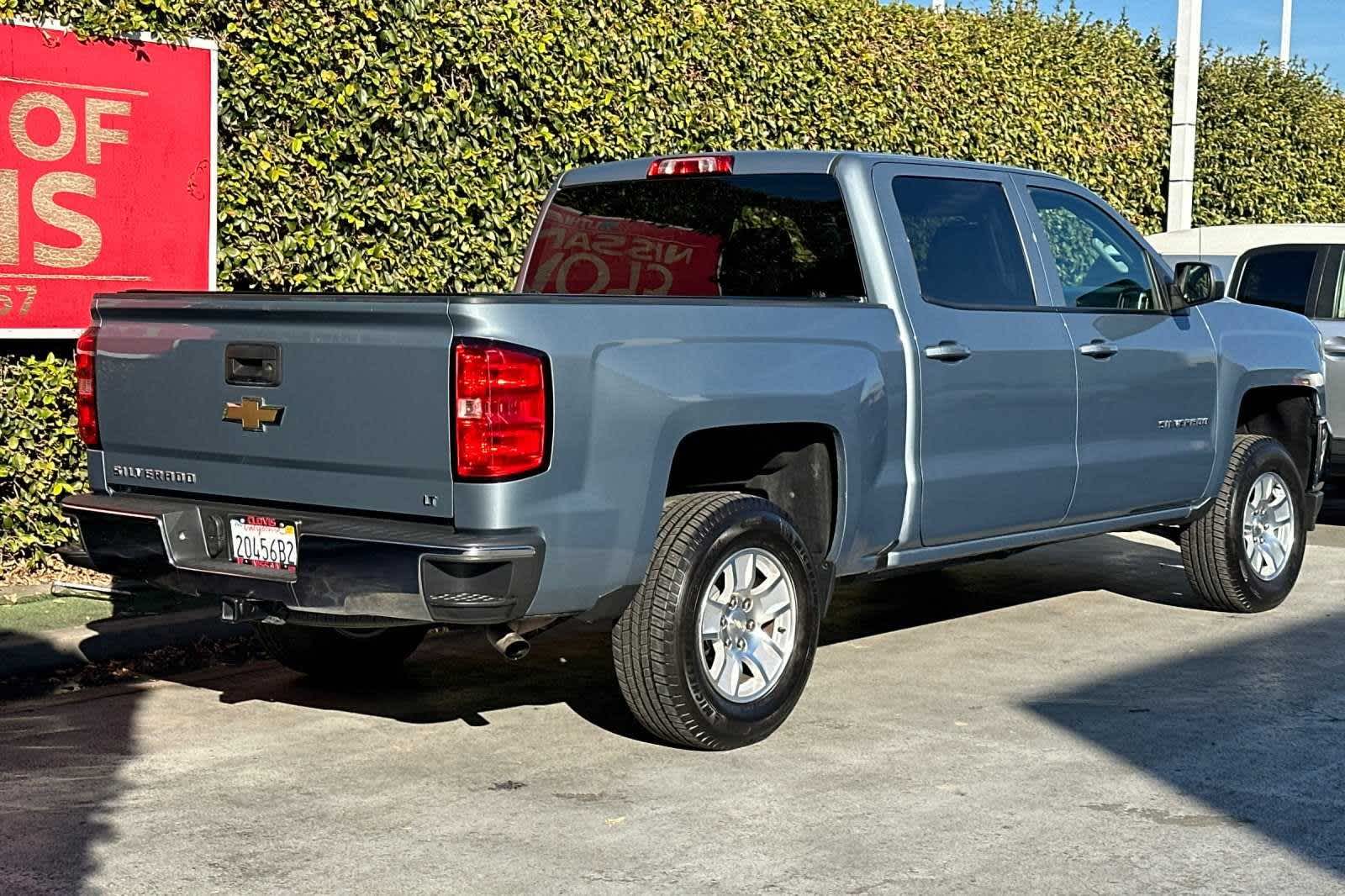 2016 Chevrolet Silverado 1500 LT 2WD Crew Cab 143.5 3