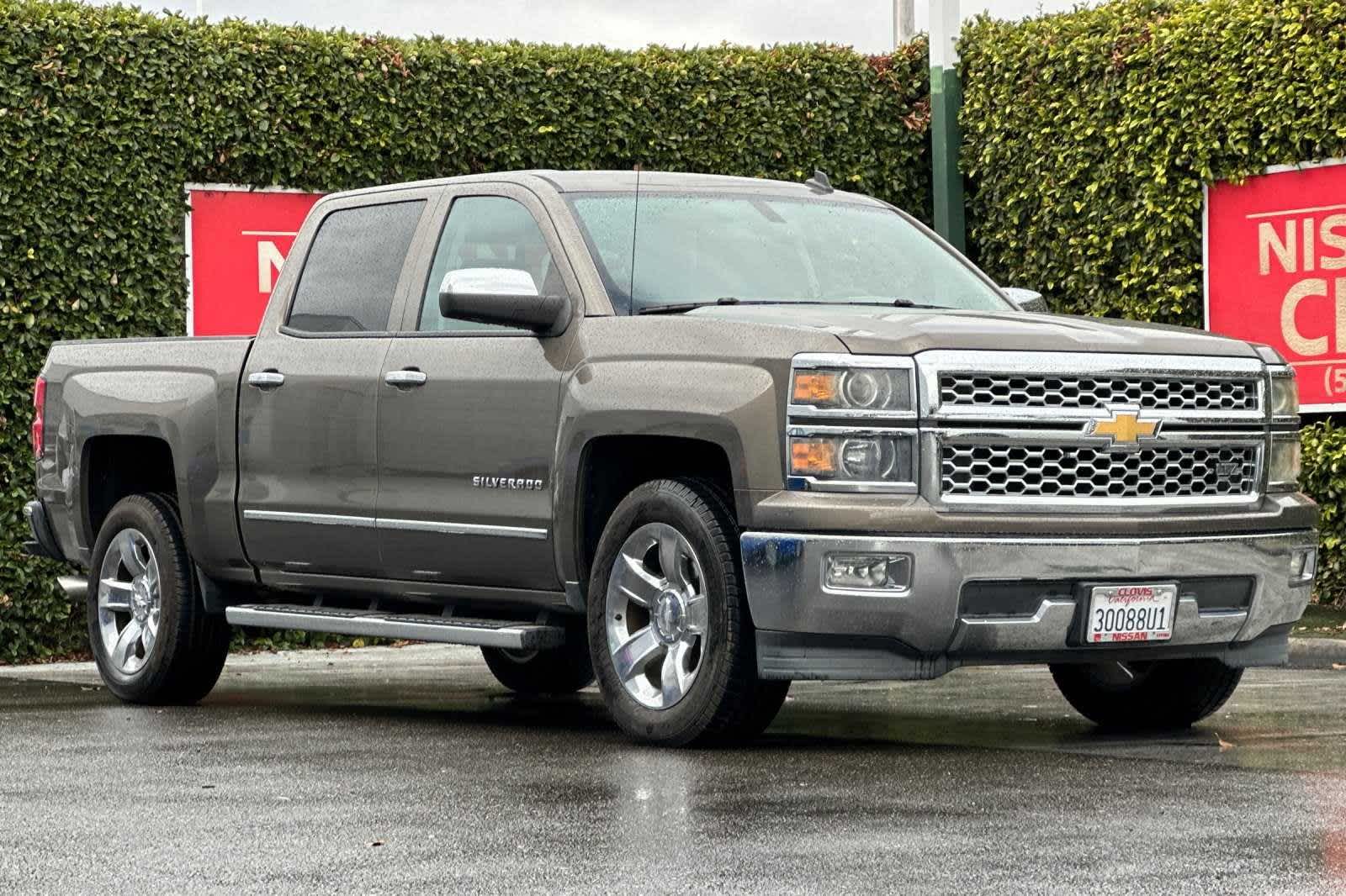 2014 Chevrolet Silverado 1500 LTZ 2WD Crew Cab 143.5 10