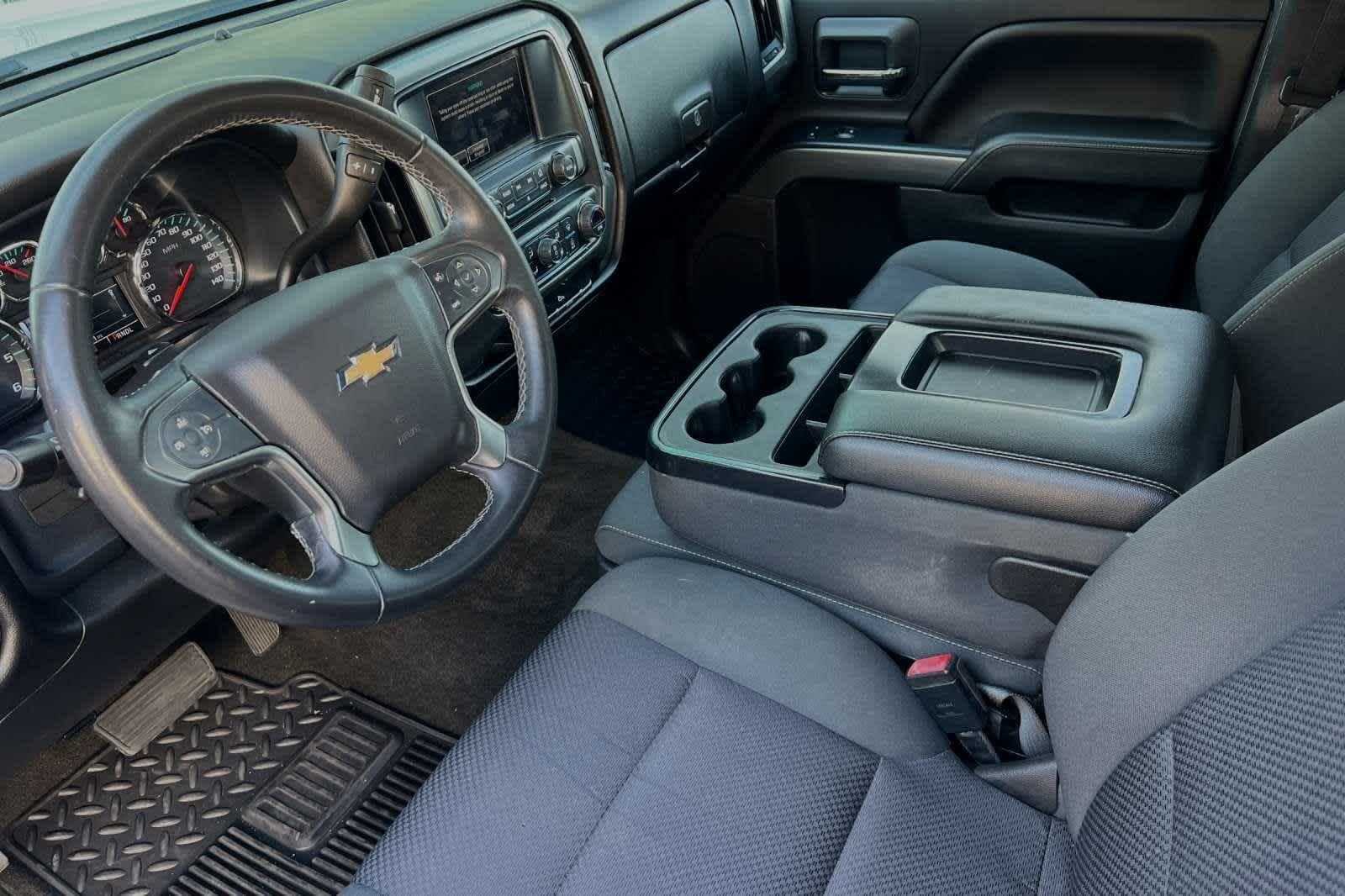 2018 Chevrolet Silverado 1500 LT 2WD Crew Cab 143.5 14