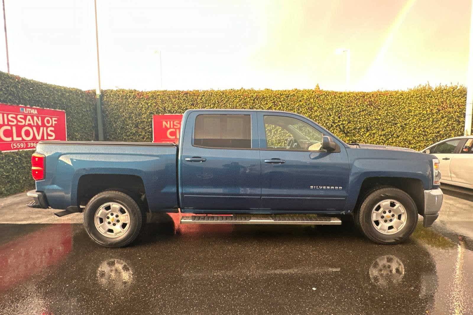 2018 Chevrolet Silverado 1500 LT 2WD Crew Cab 143.5 9