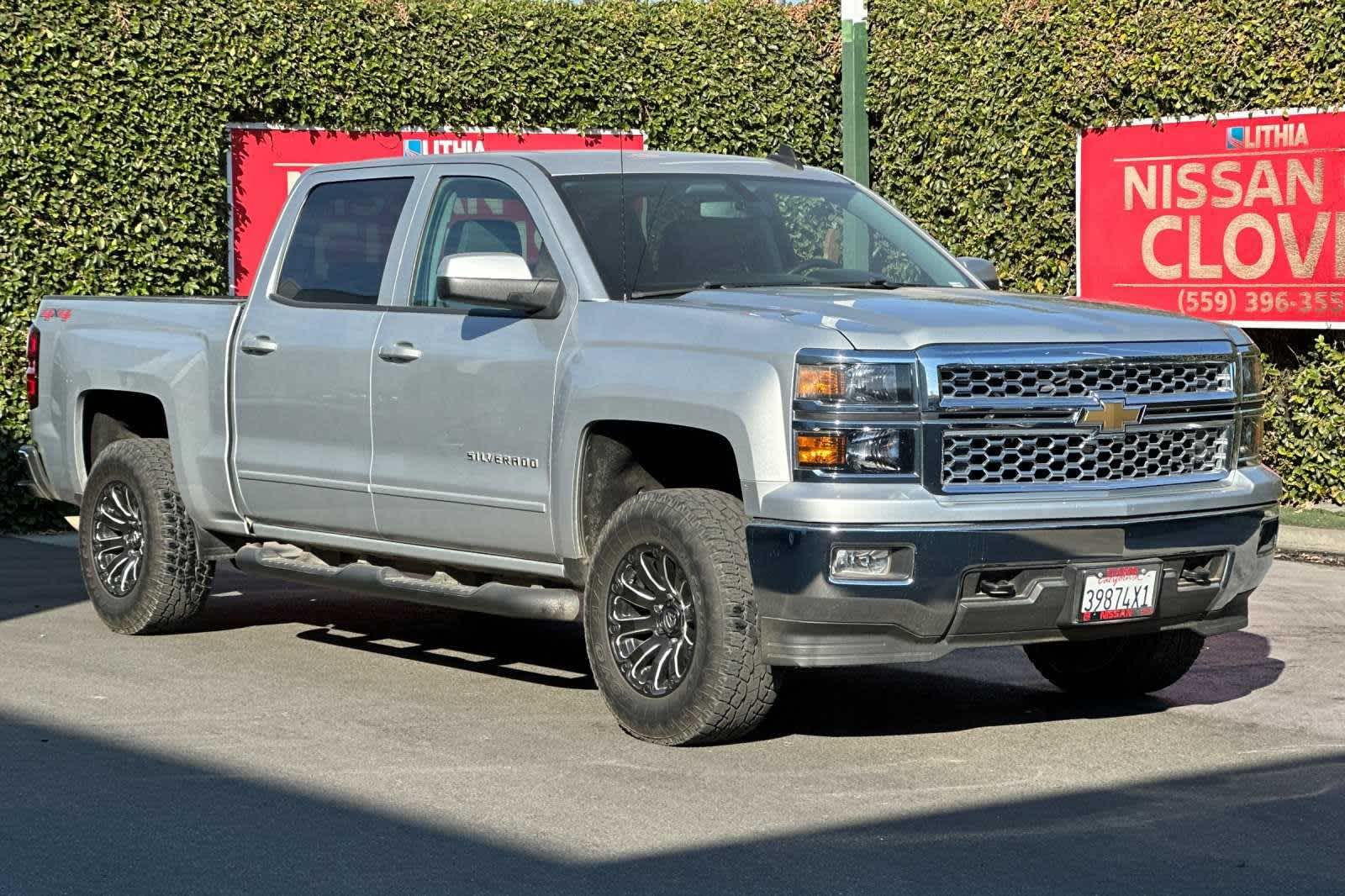 2015 Chevrolet Silverado 1500 LT 4WD Crew Cab 143.5 10