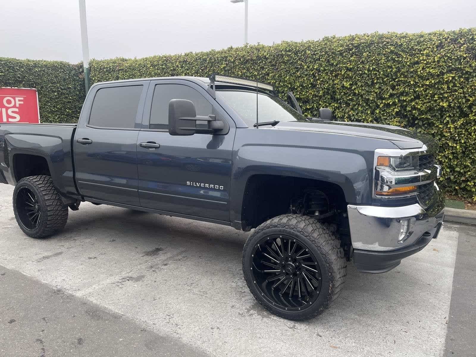 2017 Chevrolet Silverado 1500 LT 7