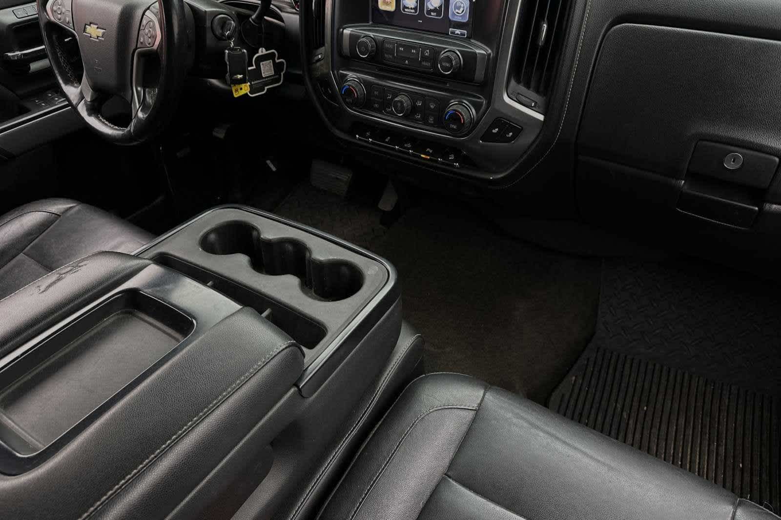 2017 Chevrolet Silverado 1500 LTZ 4WD Crew Cab 143.5 18