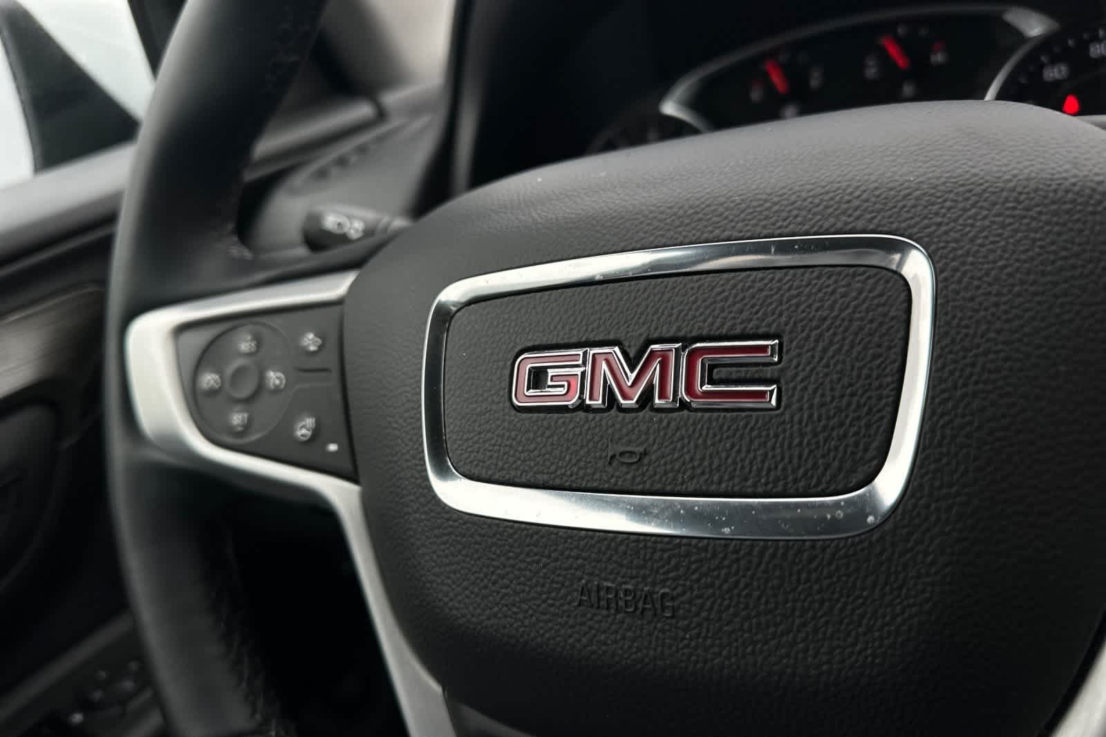 2024 GMC Terrain SLT 29