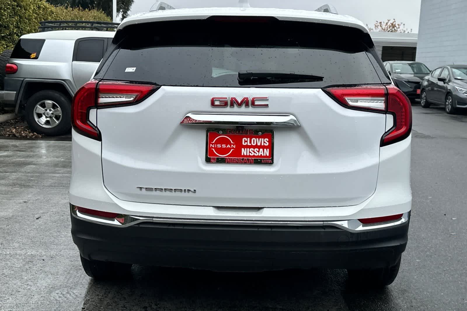 2024 GMC Terrain SLT 8