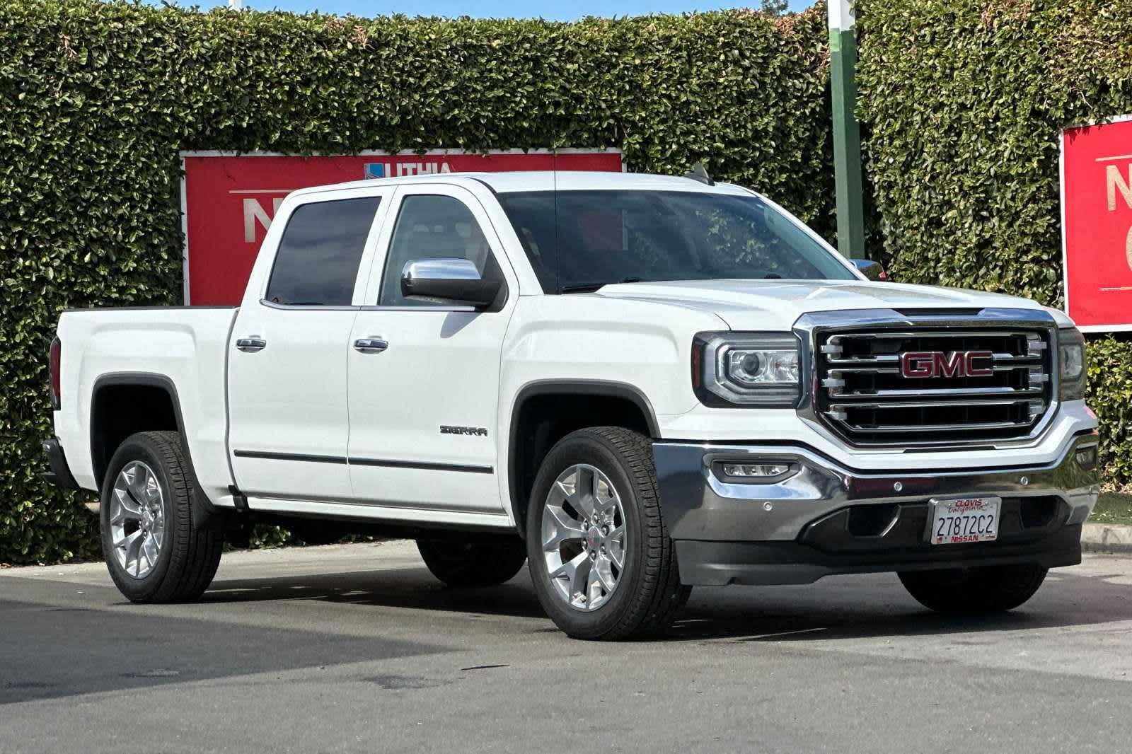 2016 GMC Sierra 1500 SLT 2WD Crew Cab 143.5 10