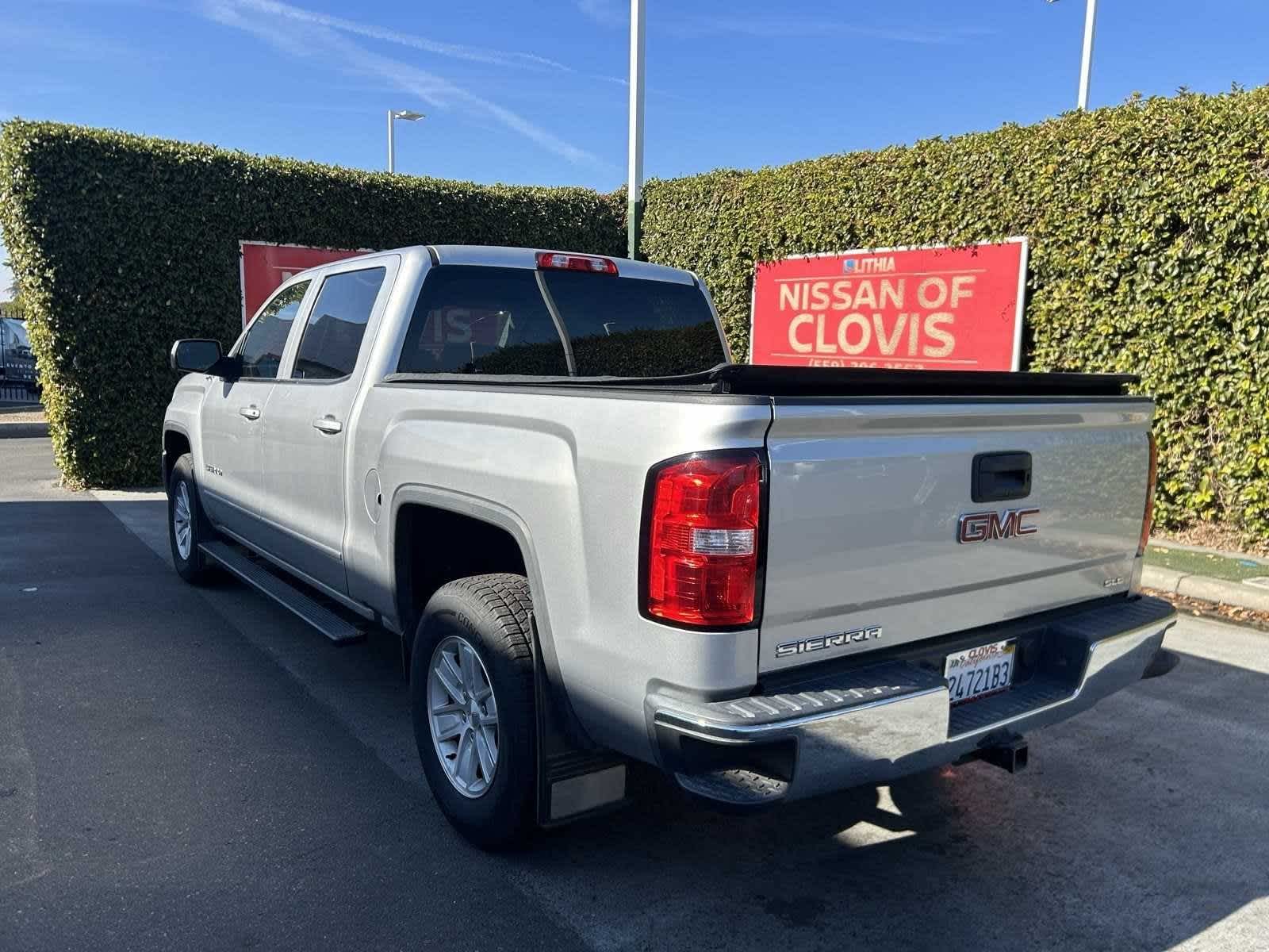 2017 GMC Sierra 1500 SLE 4WD Crew Cab 143.5 3