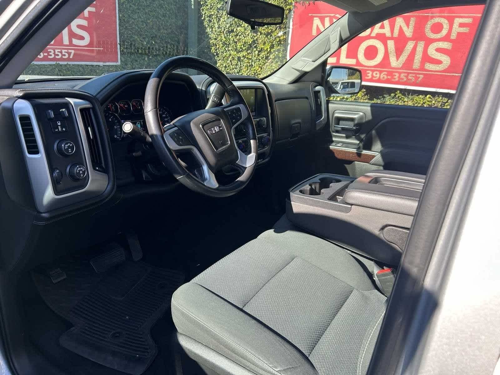 2017 GMC Sierra 1500 SLE 4WD Crew Cab 143.5 7