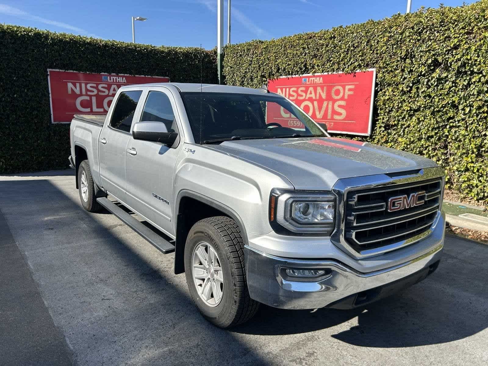 2017 GMC Sierra 1500 SLE 4WD Crew Cab 143.5 15