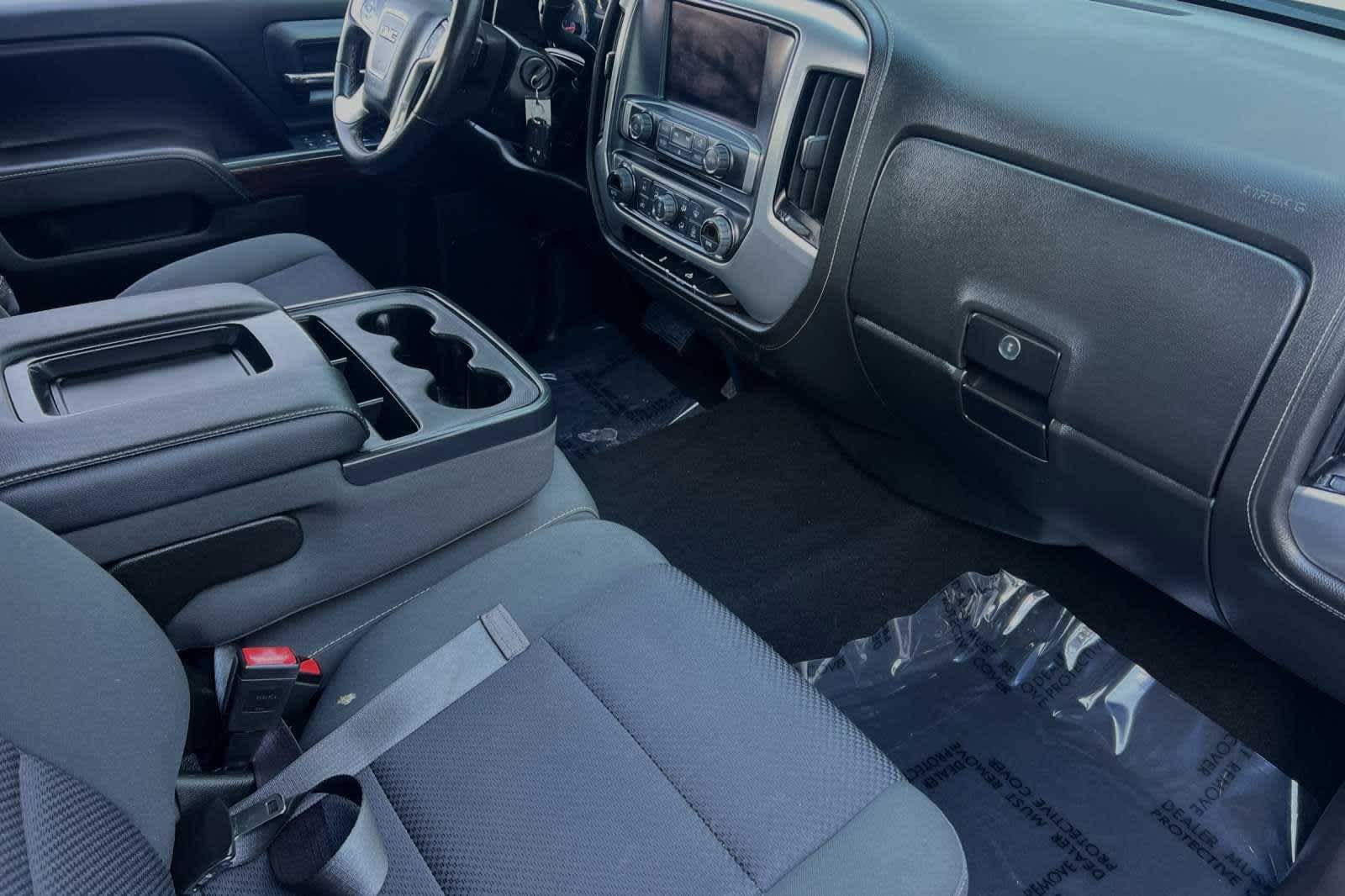 2017 GMC Sierra 1500 SLE 4WD Crew Cab 143.5 18