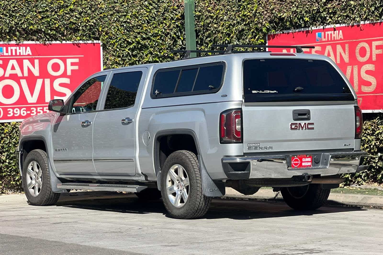 2017 GMC Sierra 1500 SLT 4WD Crew Cab 143.5 7