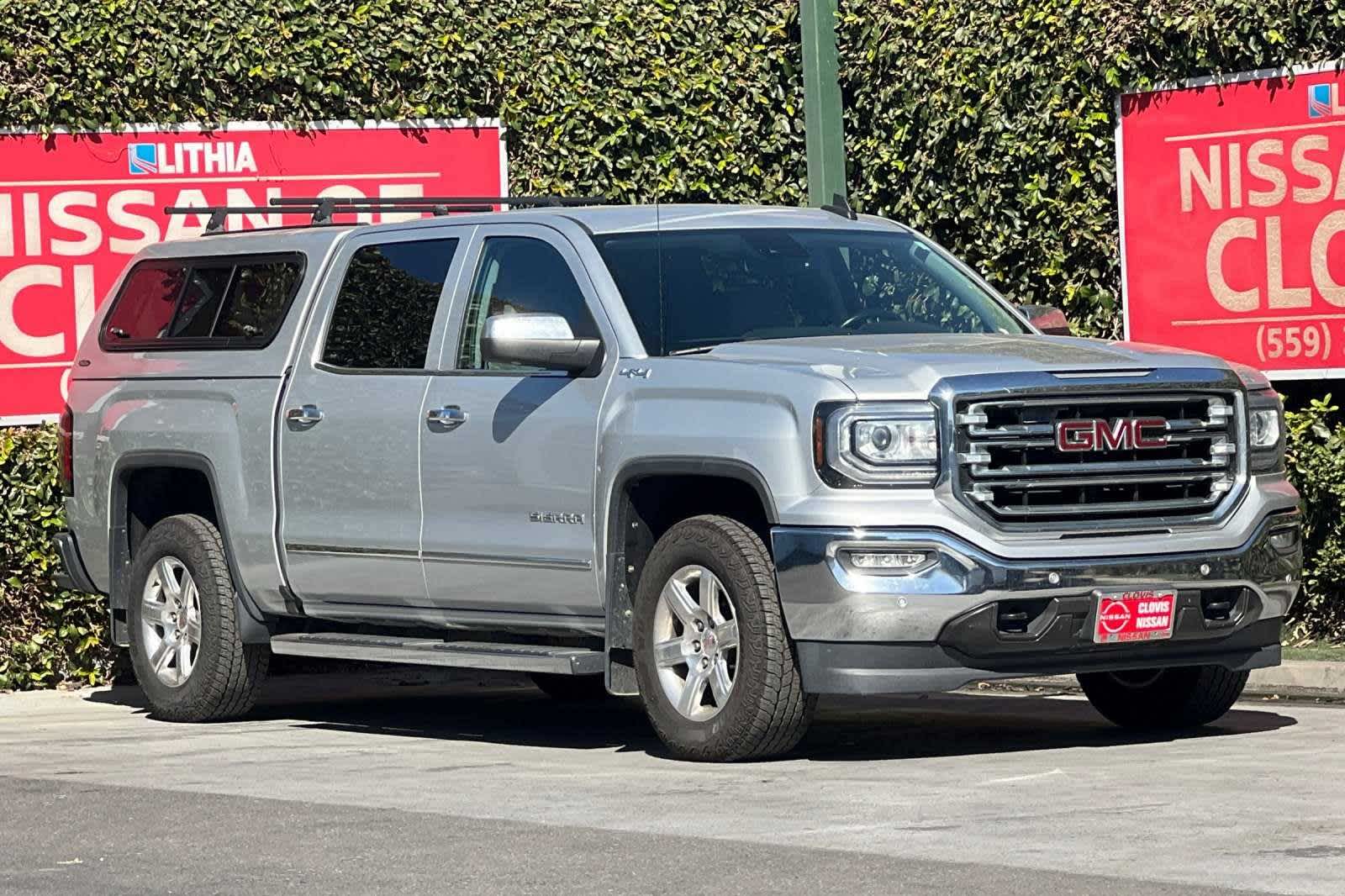 2017 GMC Sierra 1500 SLT 4WD Crew Cab 143.5 10