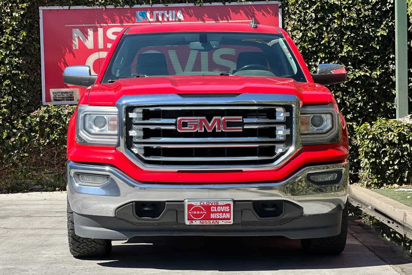 2018 GMC Sierra 1500 SLT 4WD Crew Cab 143.5 11