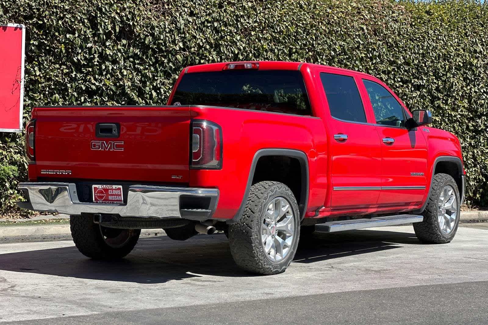 2018 GMC Sierra 1500 SLT 4WD Crew Cab 143.5 3