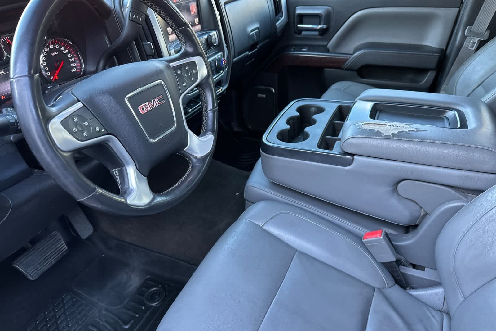 2015 GMC Sierra 1500 SLT 4WD Crew Cab 143.5 14