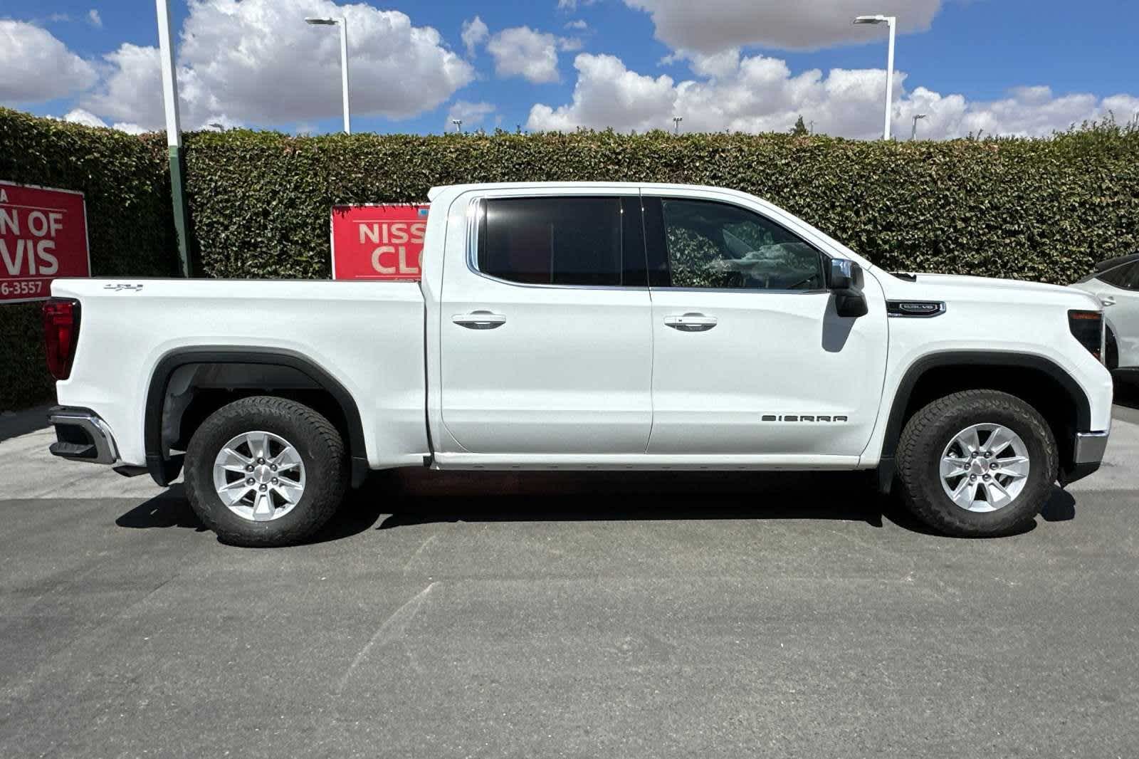 2023 GMC Sierra 1500 SLE 4WD Crew Cab 147 9