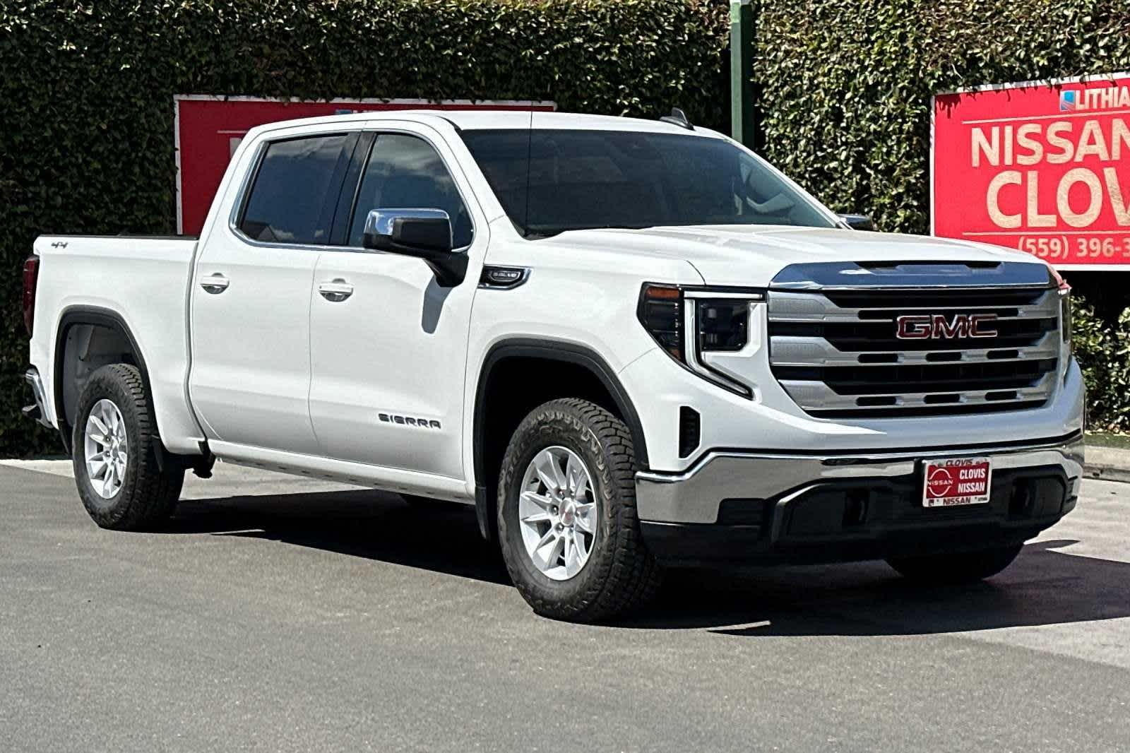 2023 GMC Sierra 1500 SLE 4WD Crew Cab 147 10