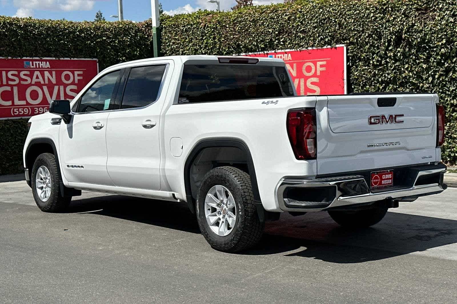 2023 GMC Sierra 1500 SLE 4WD Crew Cab 147 7