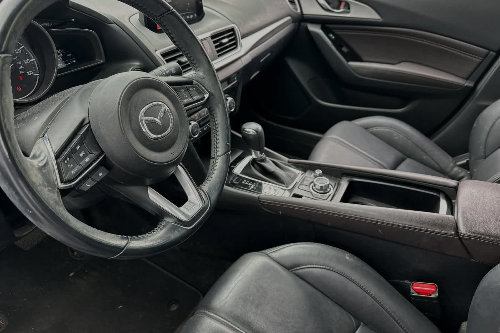 2018 Mazda Mazda3 5-Door Touring 14