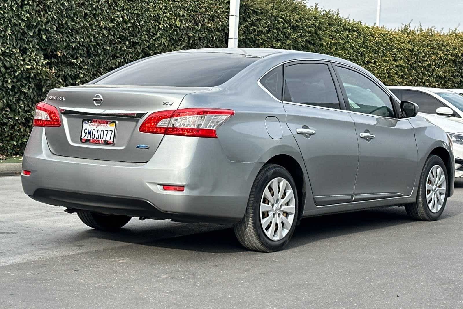 2014 Nissan Sentra SV 4