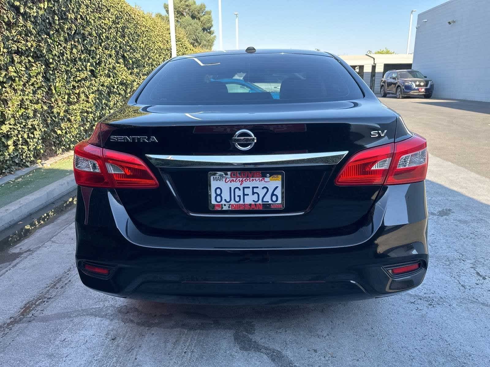 2019 Nissan Sentra SV 10