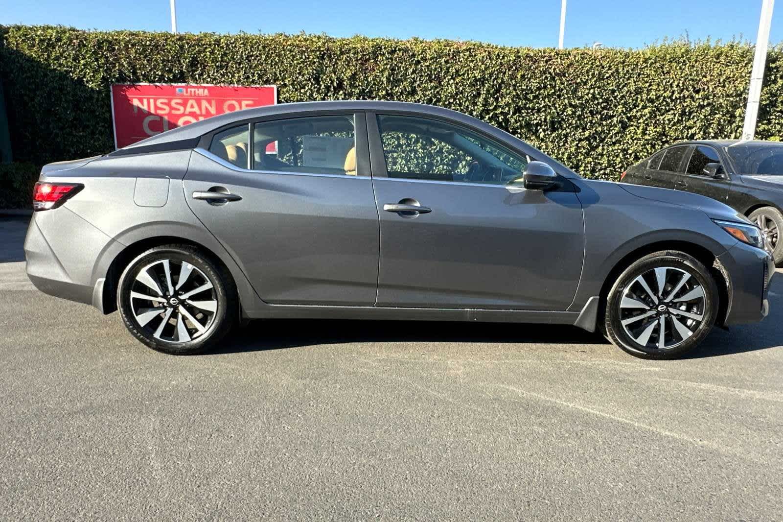 2025 Nissan Sentra SV 9