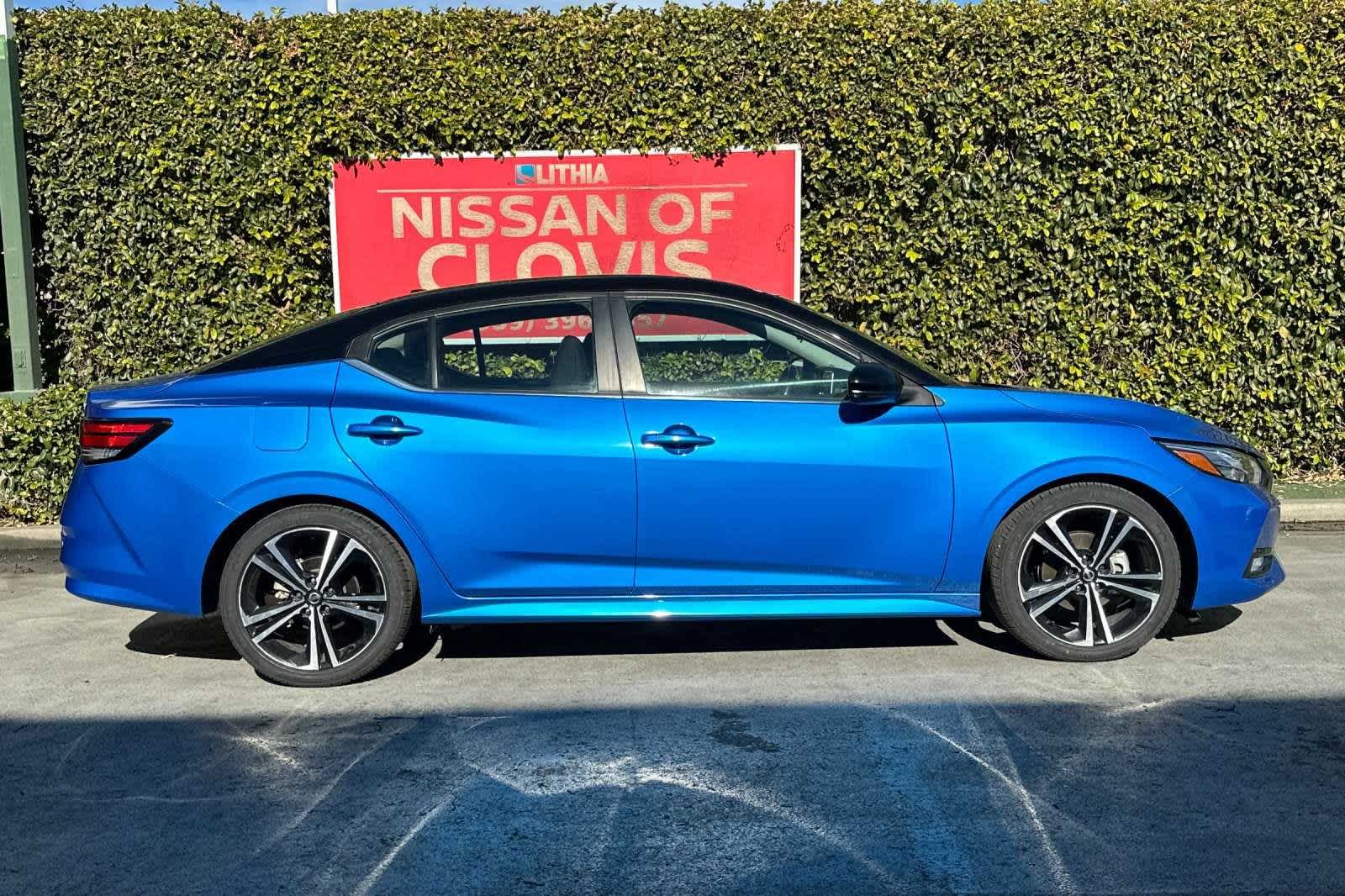 2022 Nissan Sentra SR 9