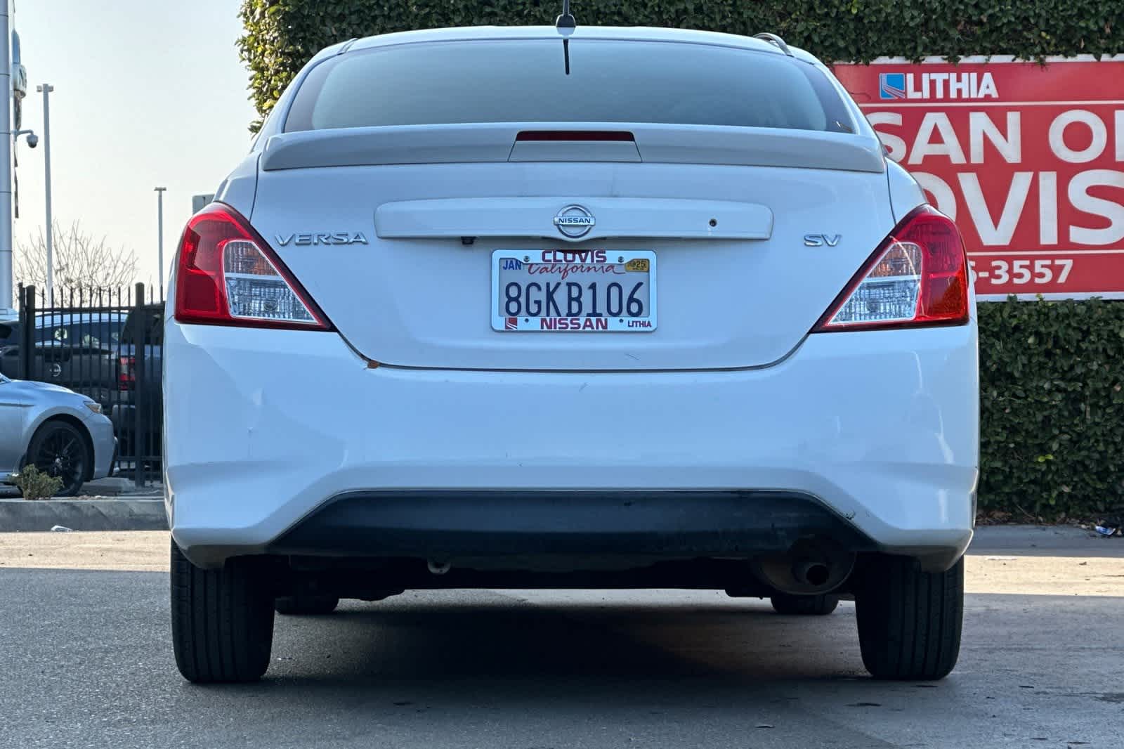 2019 Nissan Versa SV 8