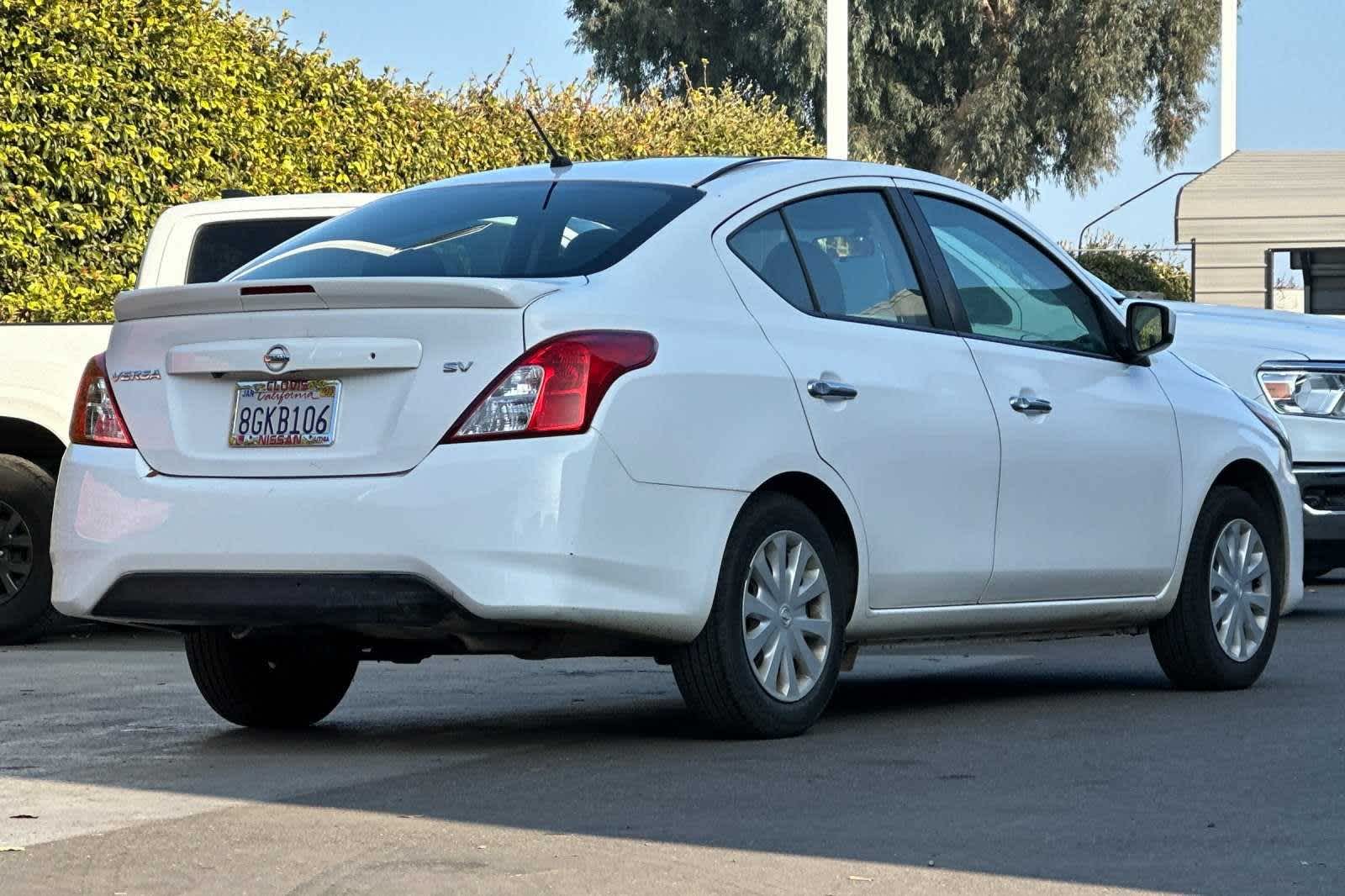 2019 Nissan Versa SV 3