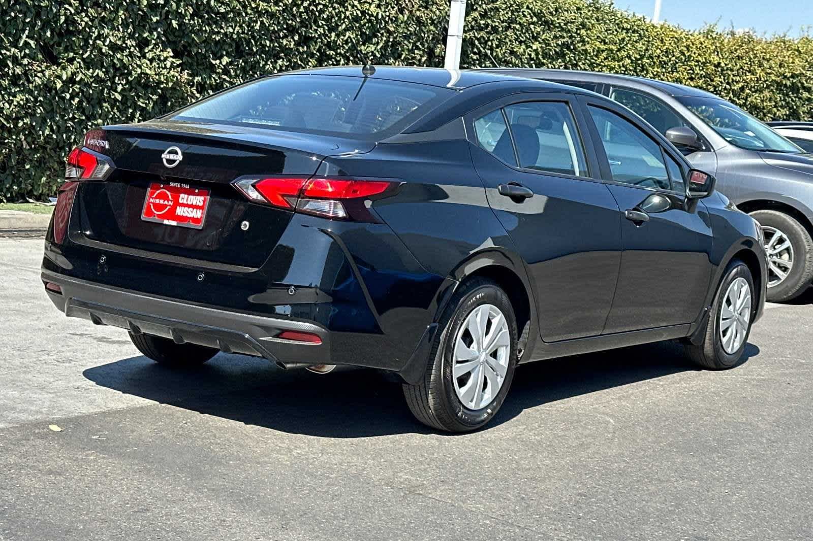 2024 Nissan Versa S 3