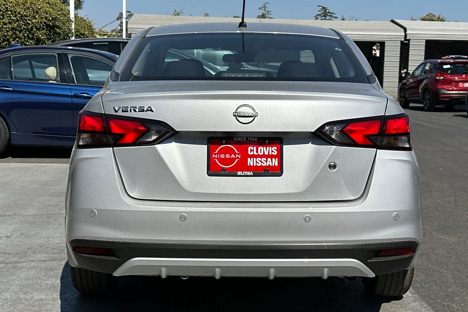 2024 Nissan Versa S 8