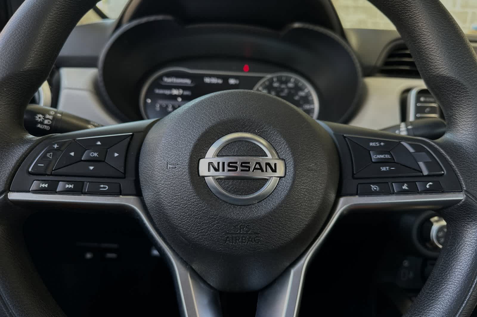 2021 Nissan Versa SV 24