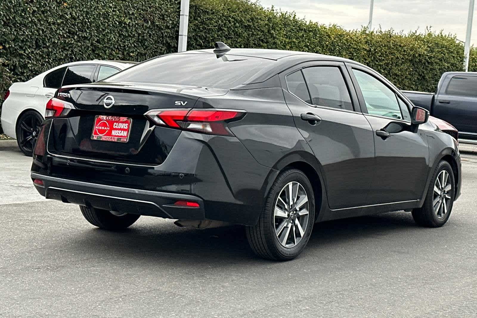 2021 Nissan Versa SV 3