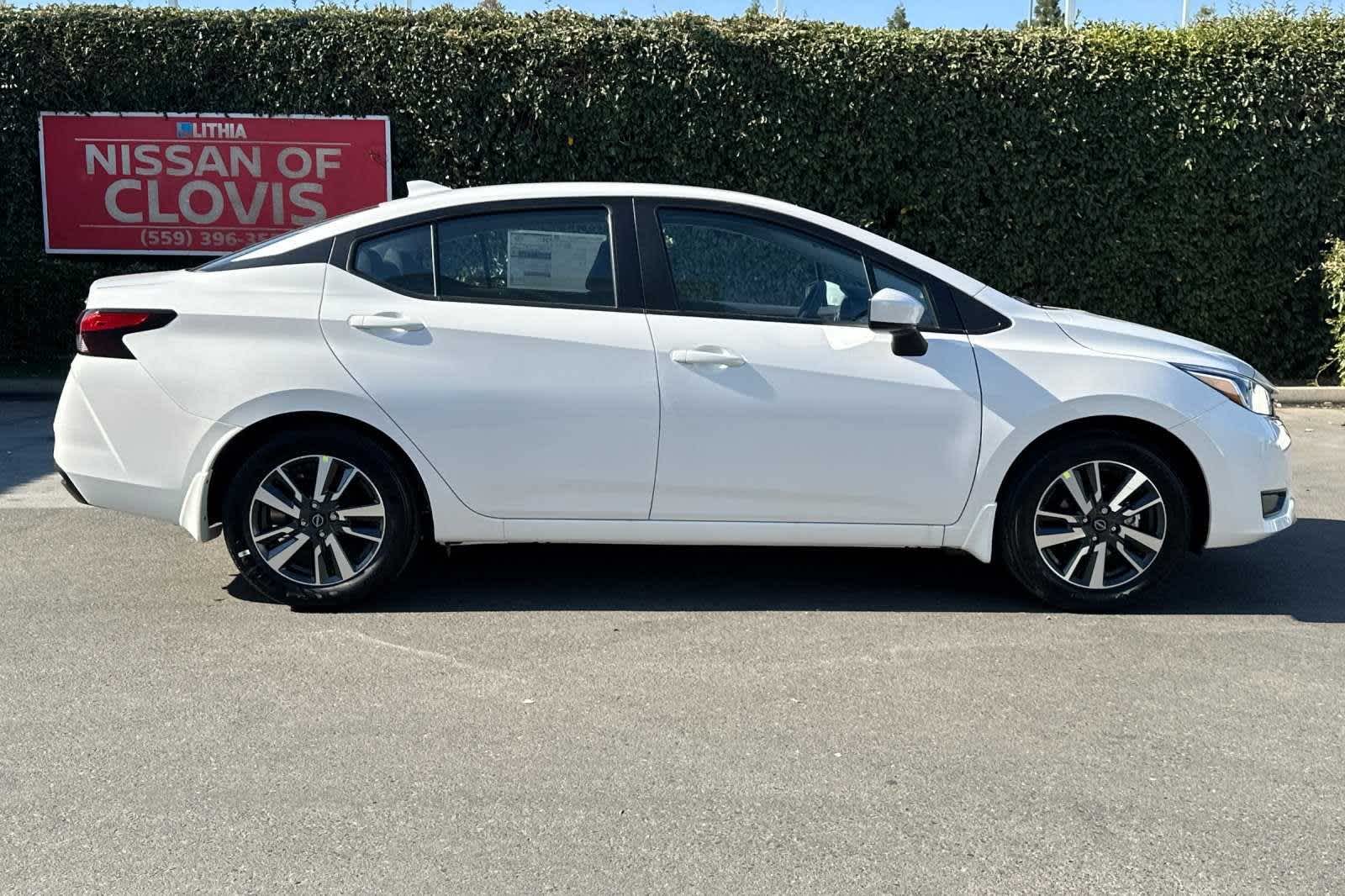 2024 Nissan Versa SV 9