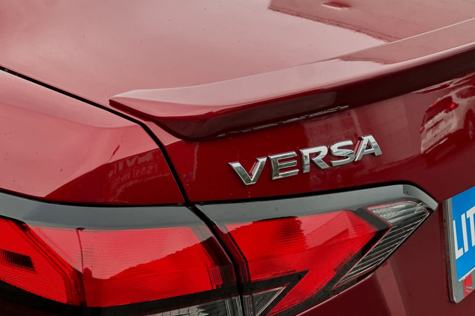 2025 Nissan Versa SR 13