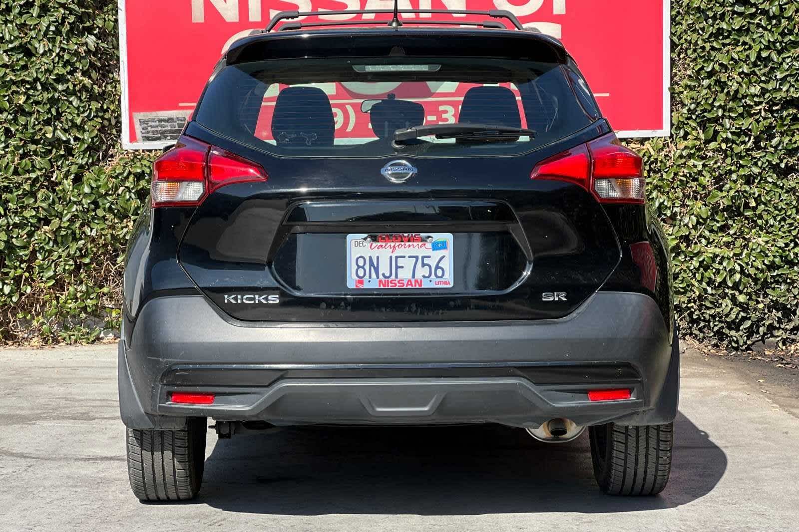 2019 Nissan Kicks SR 8