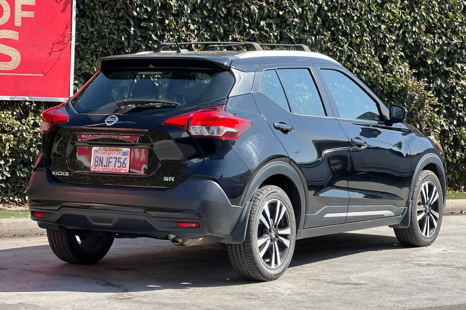 2019 Nissan Kicks SR 3