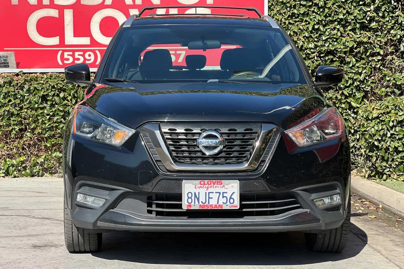 2019 Nissan Kicks SR 11