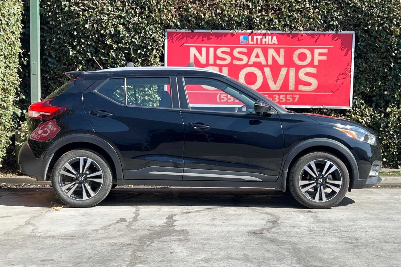 2019 Nissan Kicks SR 9