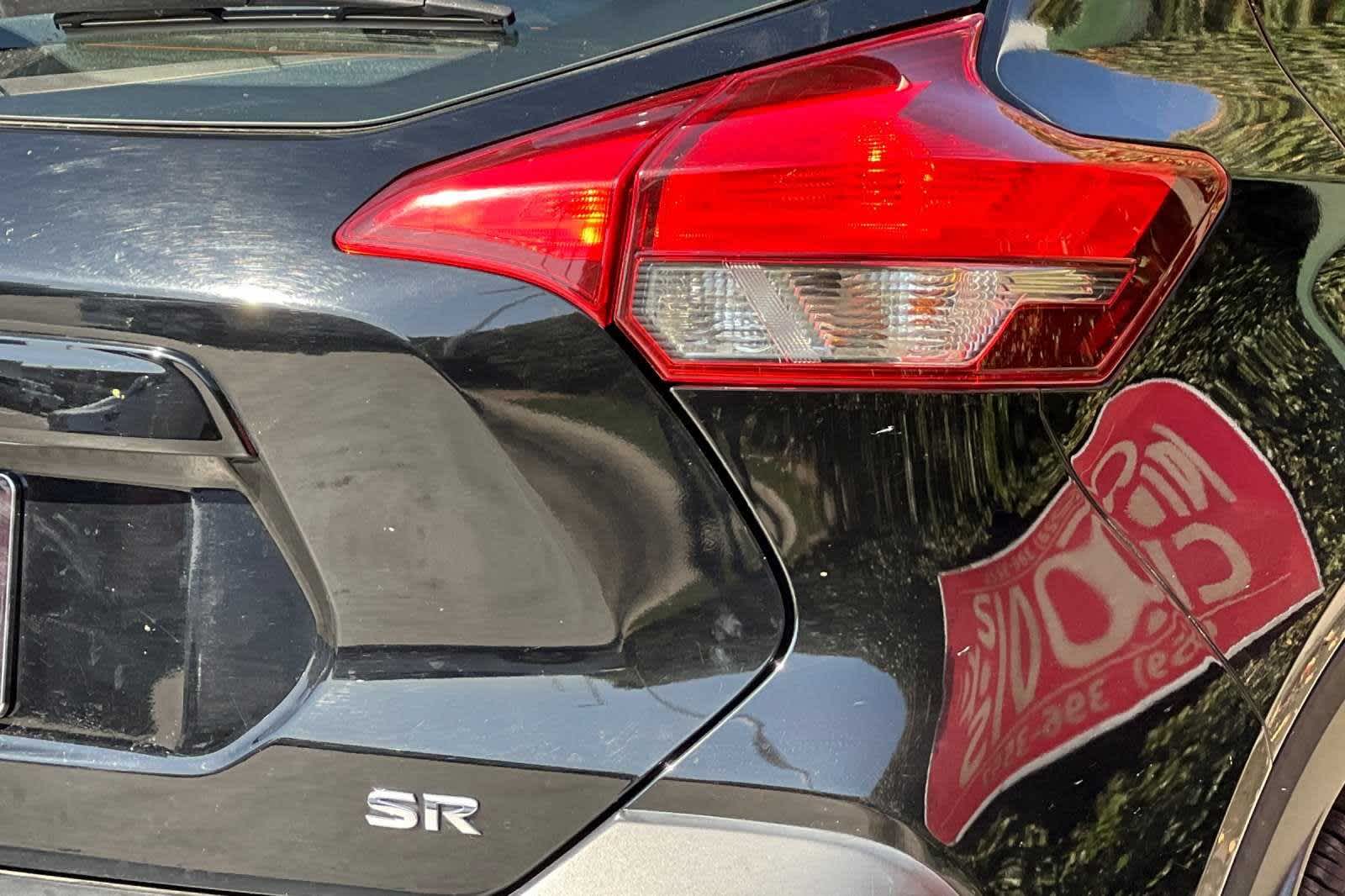 2019 Nissan Kicks SR 13