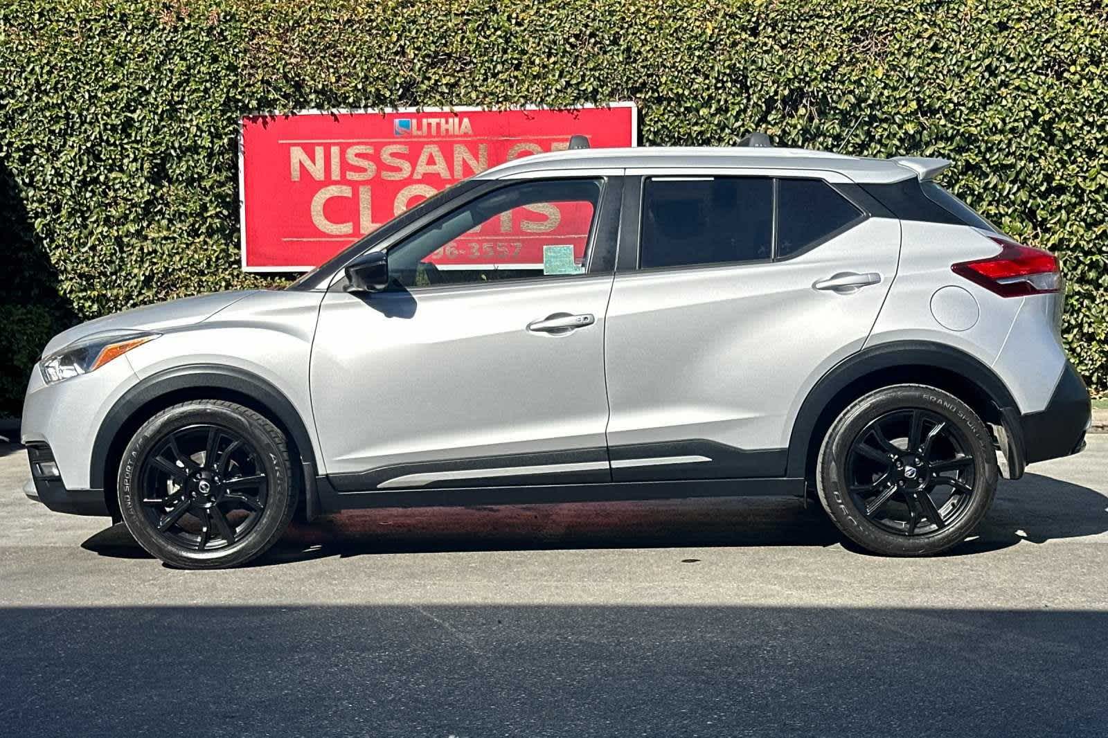 2020 Nissan Kicks SR 6