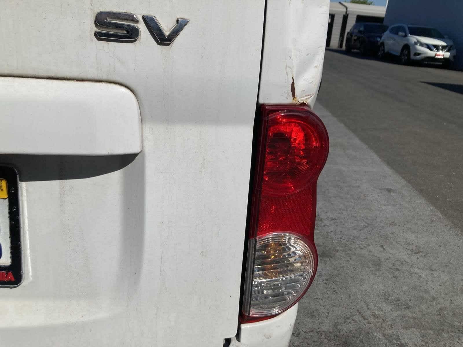 2016 Nissan NV200 SV 10