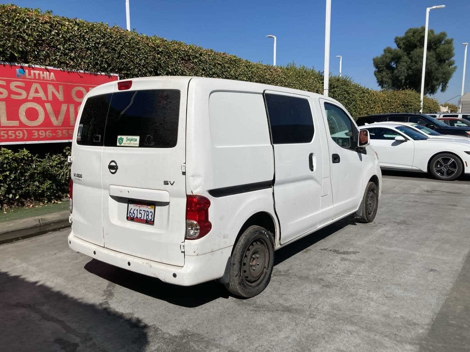 2016 Nissan NV200 SV 8