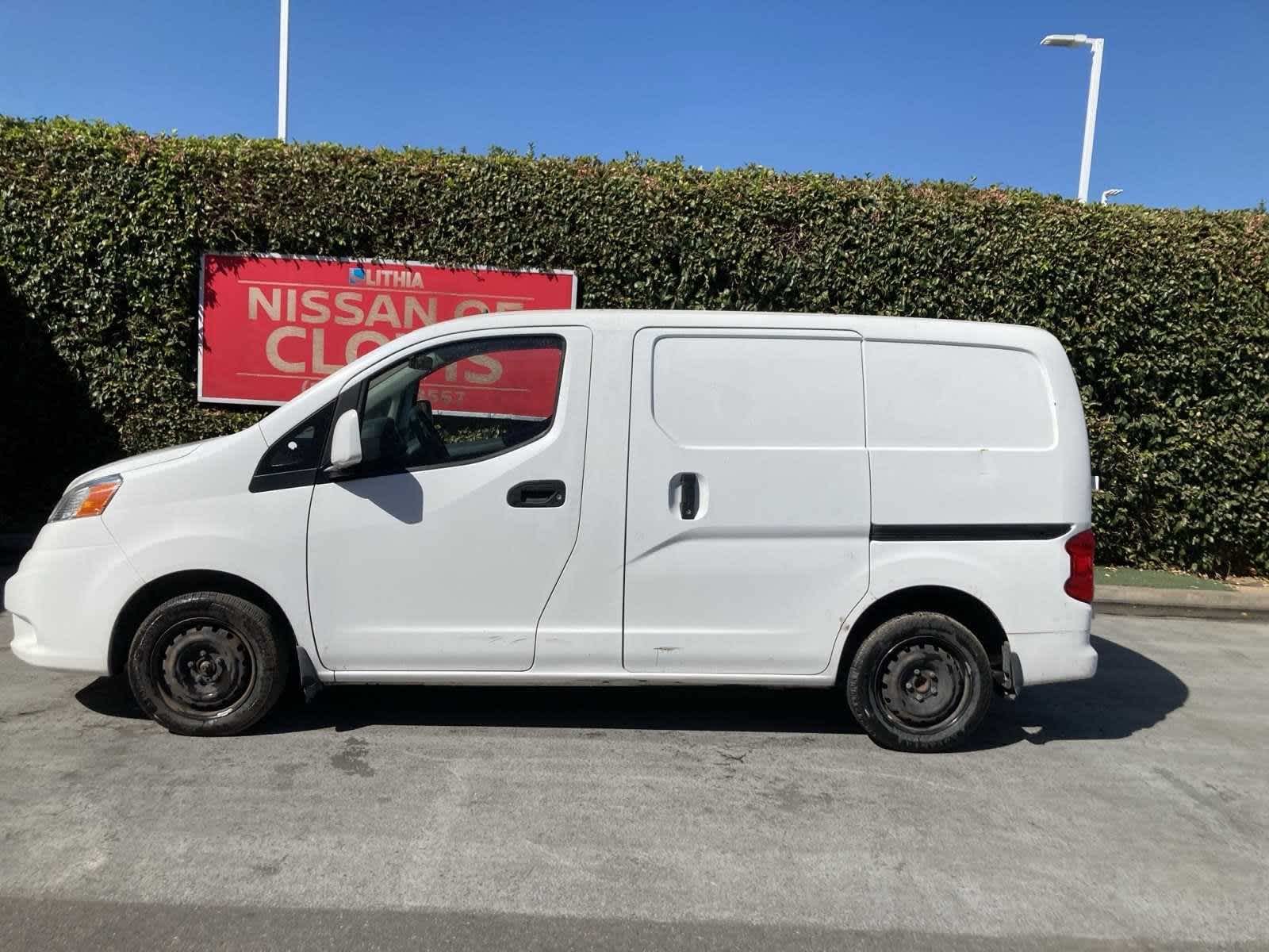 2016 Nissan NV200 SV 4