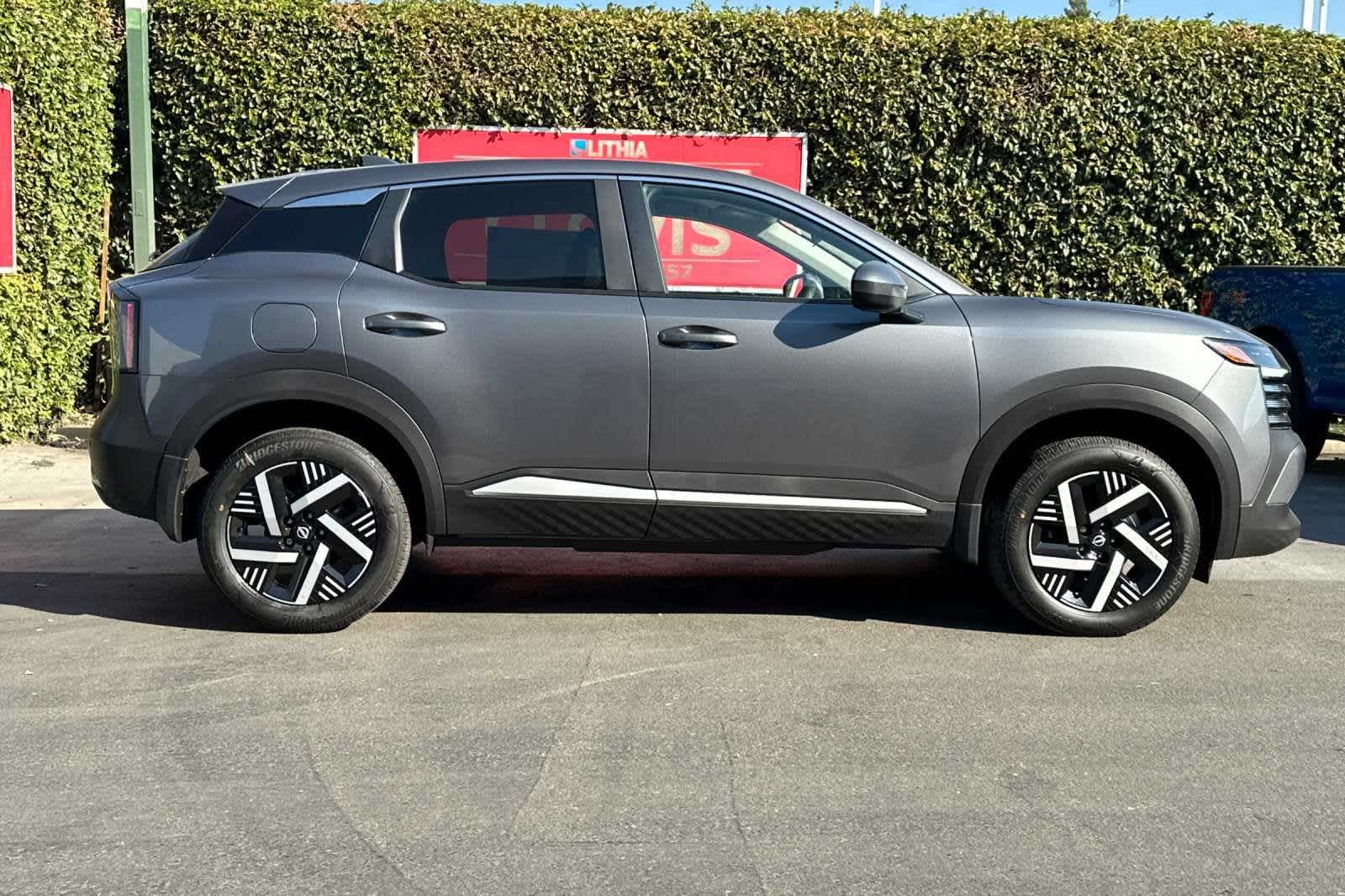 2025 Nissan Kicks SV 9